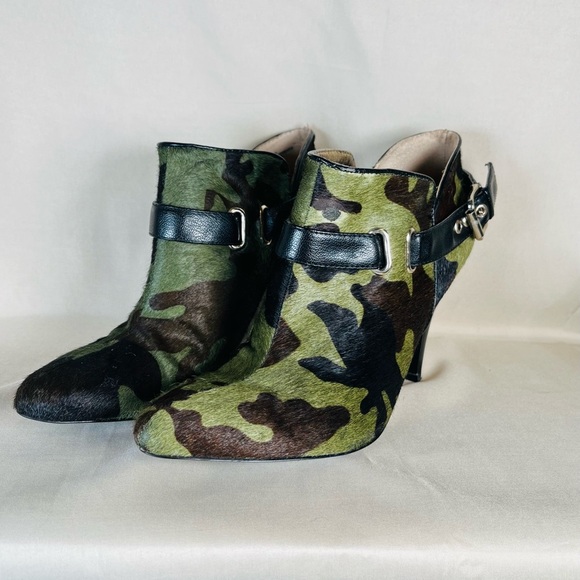 Nine West Shoes - Nine West Green and Black Camouflage Heeled Boots
